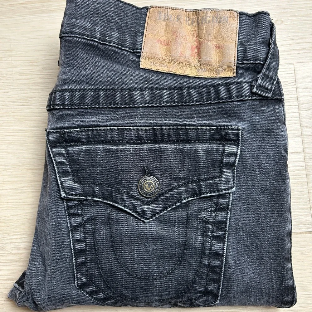 True Religion Rocco Mens 33x28 Black Flap Pocket Relaxed Skinny Denim Jeans
